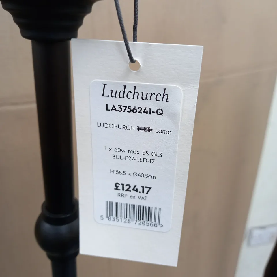 LOT OF 5 ASSORTED FLOOR LAMPS TO INCLUDE LAURA ASHLEY