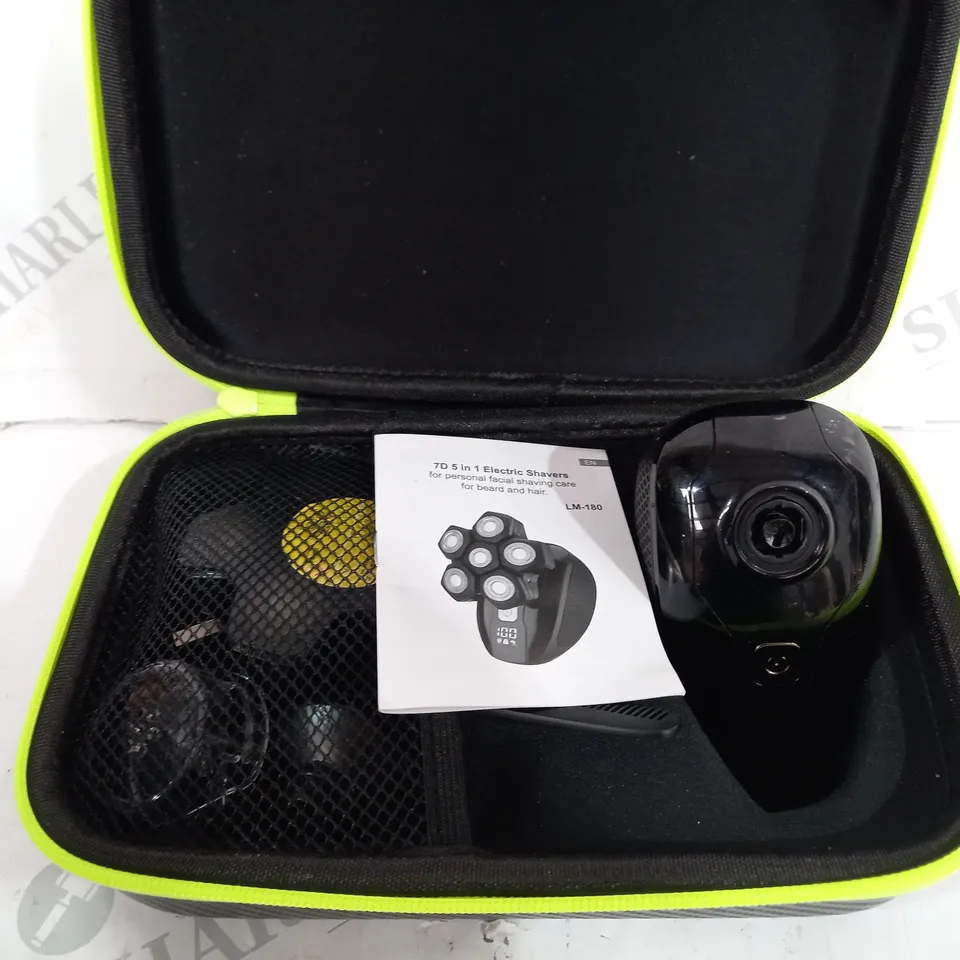 BOXED 5-IN-1 GROOMING KIT (LM-180)