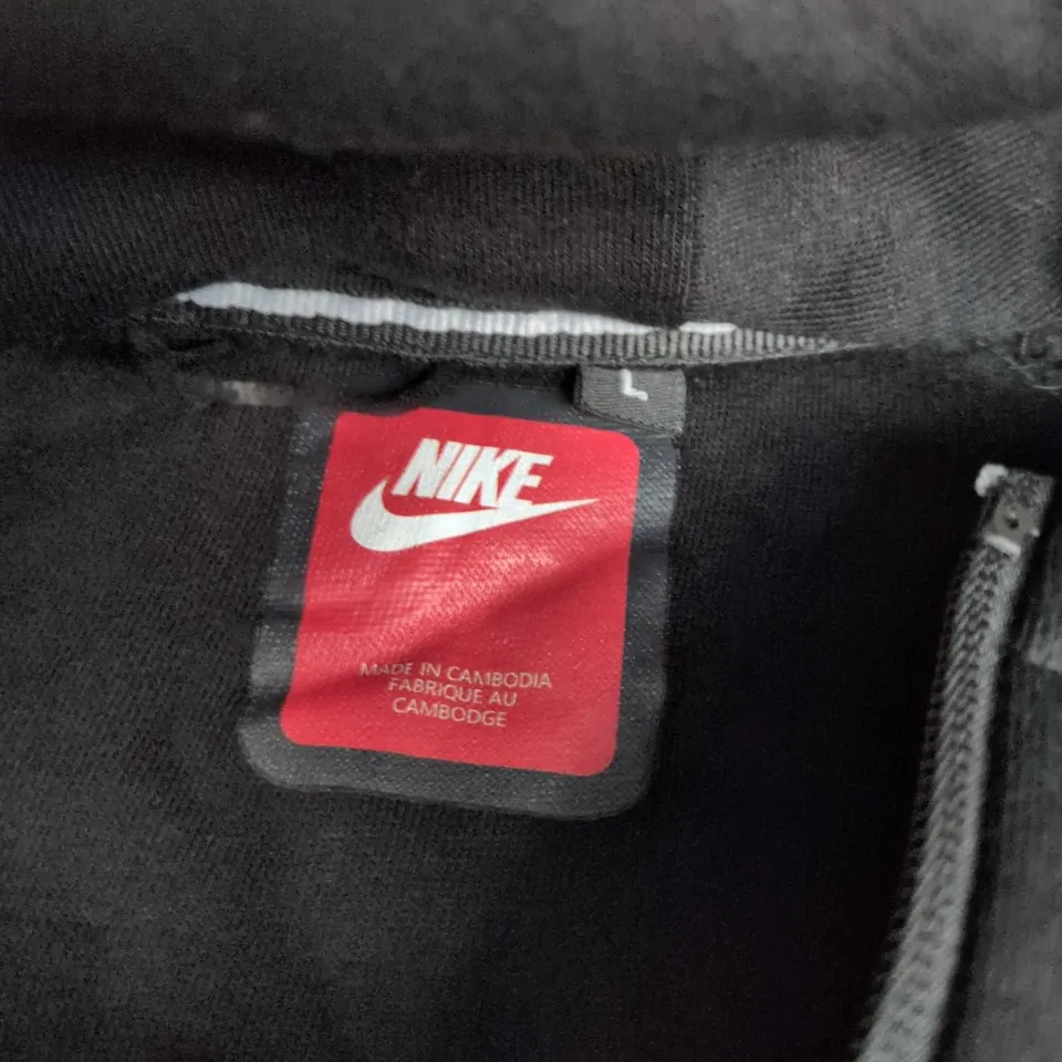 NIKE ZIP TWO TONE HOODIE IN BLACK/NAVY - LARGE