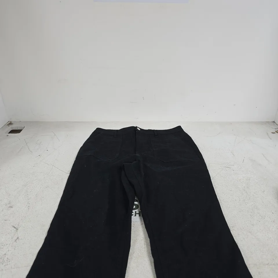 RUTH LANGSFORD BLACK TROUSERS SIZE 16