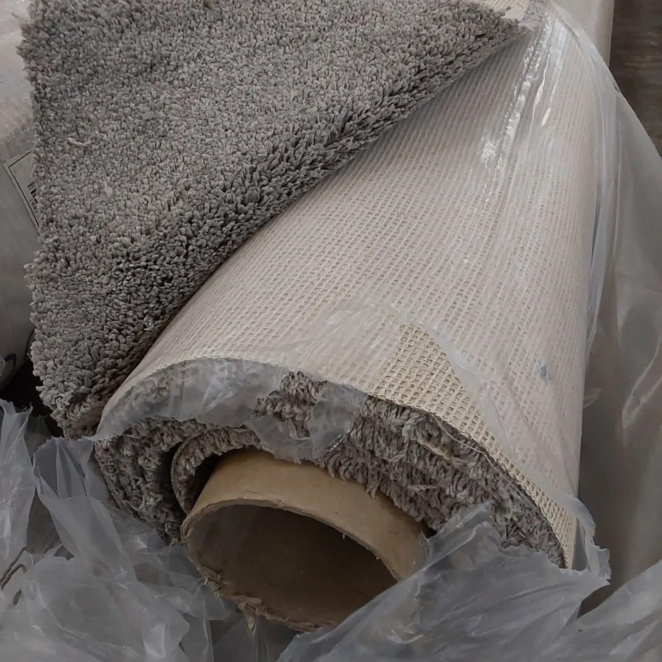 ROLL OF QUALITY GEMINI LINTON LEAD CARPET // SIZE: APPROXIMATELY 4 X 2.8m