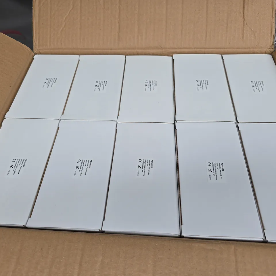 BOX OF APROX 20 ASSORTED ADVANCE 10 W DOWNLIGHTS 