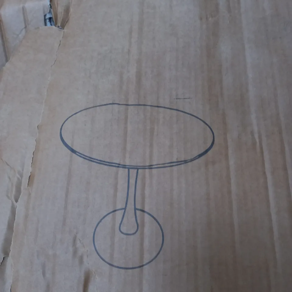 SMALL WHITE DINING TABLE COLLECTION ONLY 