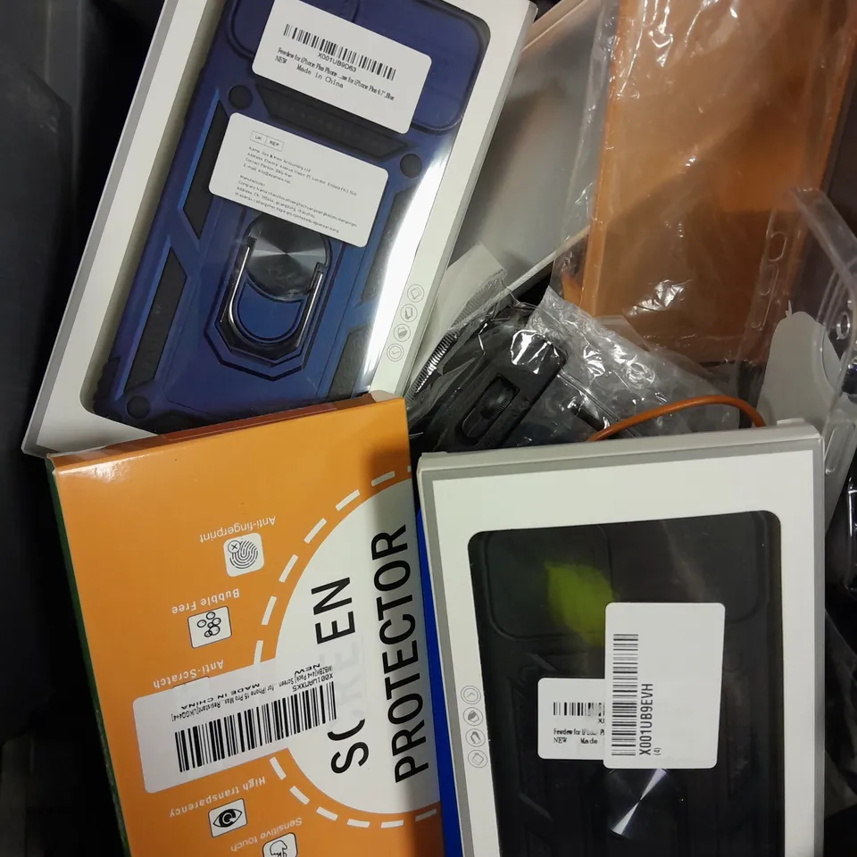 APPROXIMATELY 20 ASSORTED SMARTPHONE ACCESSORIES TO INCLUDE PROTECTIVE CASES, BLUETOOTH ADAPTER, SCREEN PROTECTORS ETC 
