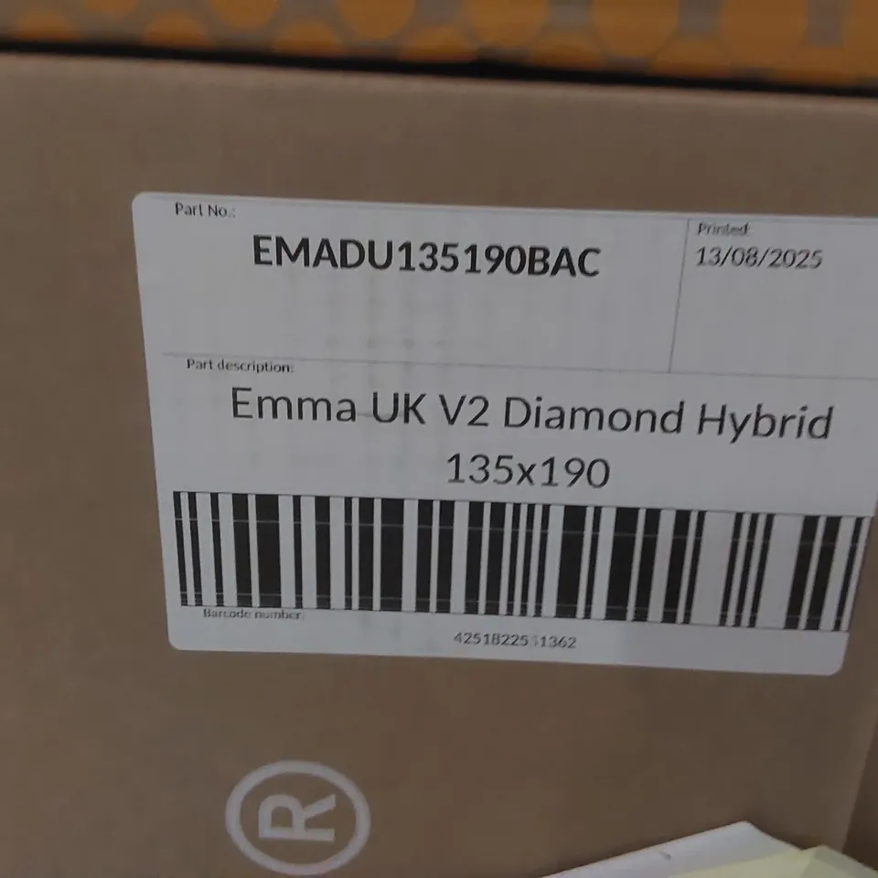 BRAND NEW BOXED EMMA UK V2 DIAMOND HYBRID 135 x 190CM MATTRESS 