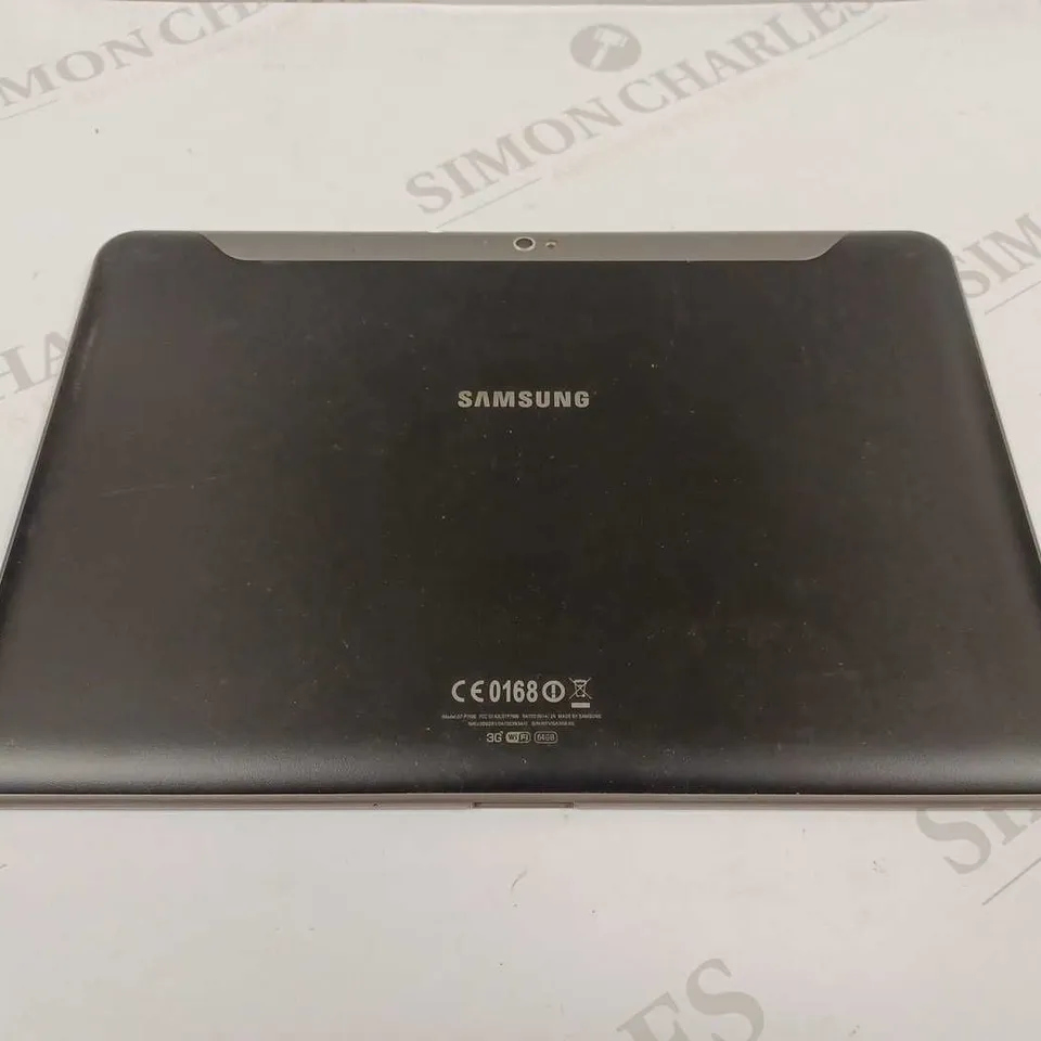 SAMSUNG GALAXY TAB GT-P7500