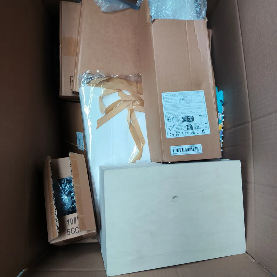 LARGE BOX OF ASSORTED HOUSEHOLD ITEMS