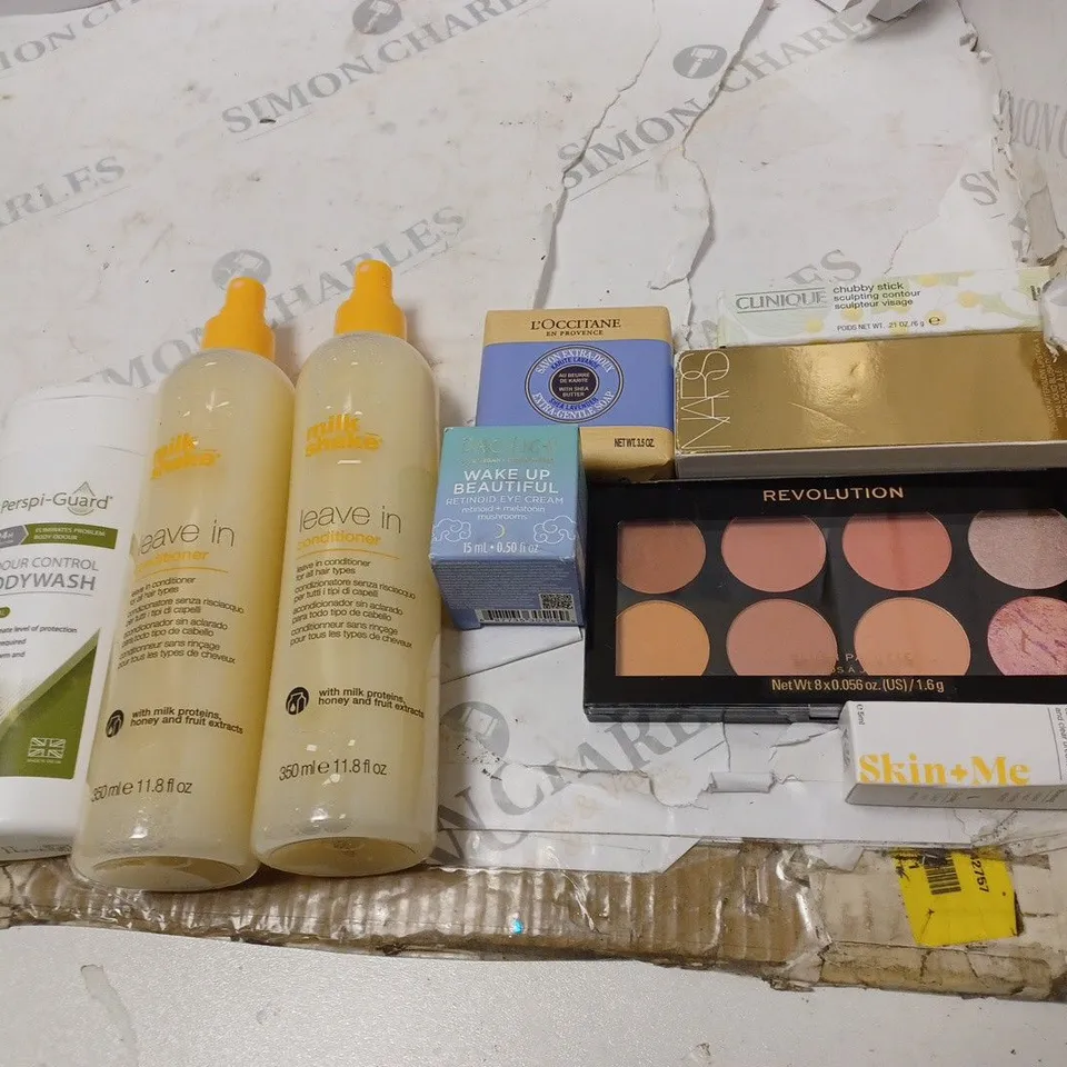 LOT OF BEAUTY PRODUCTS TO INCLUDE ODOUR CONTROL BODYWASH, REVOLUTION BLUSH PALETTE, ETC