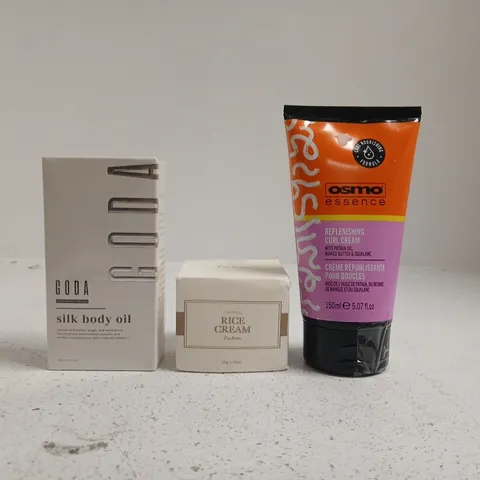 APPROXIMATELY 12 ASSORTED COSMETIC ITEMS INCLUDING VARIOUS MAKES AND BRANDS - COLLECTION ONLY
