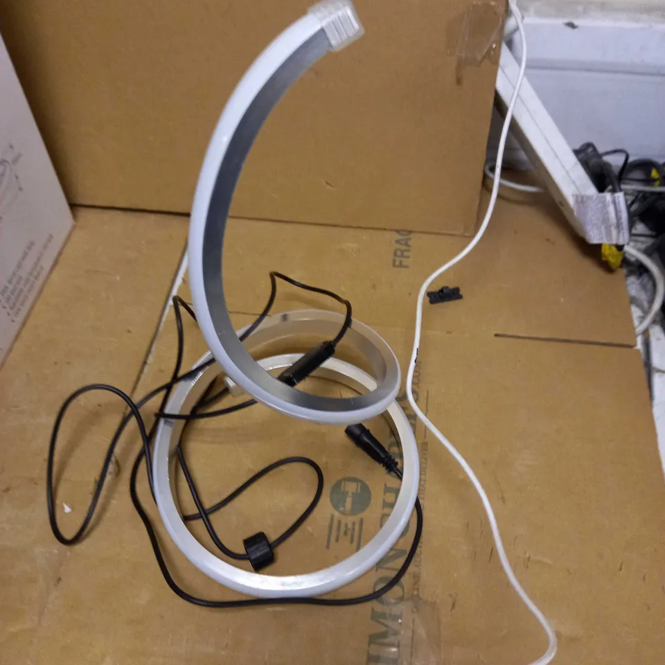 NUÜR SPIRAL LED TABLE LAMP
