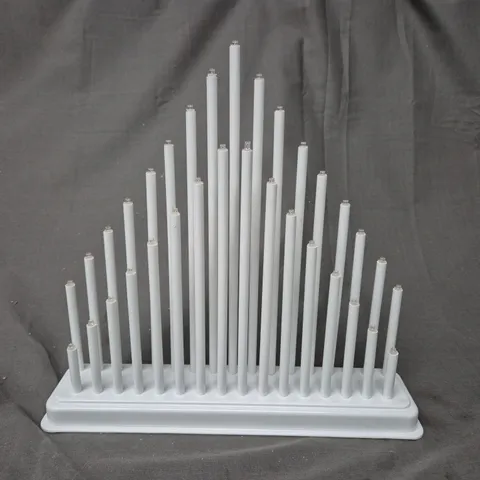 BOXED UNBRANDED WHITE CANDLE BRIDGE 33 LIGHTS