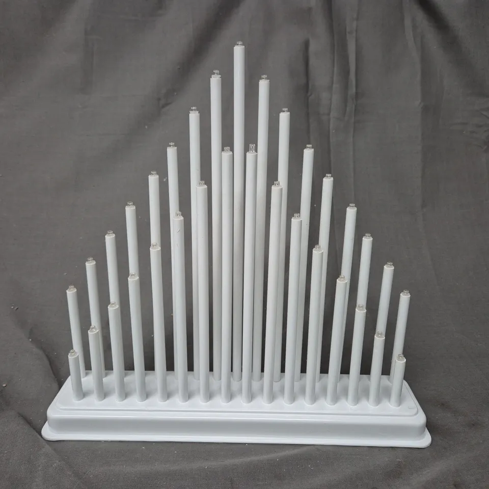 BOXED UNBRANDED WHITE CANDLE BRIDGE 33 LIGHTS