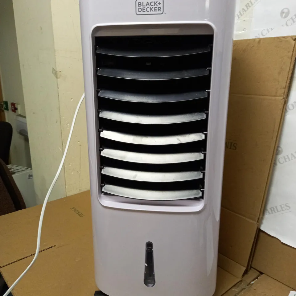 BLACK+DECKER 7 LITRE DIGITAL 2-IN-1 AIR COOLER