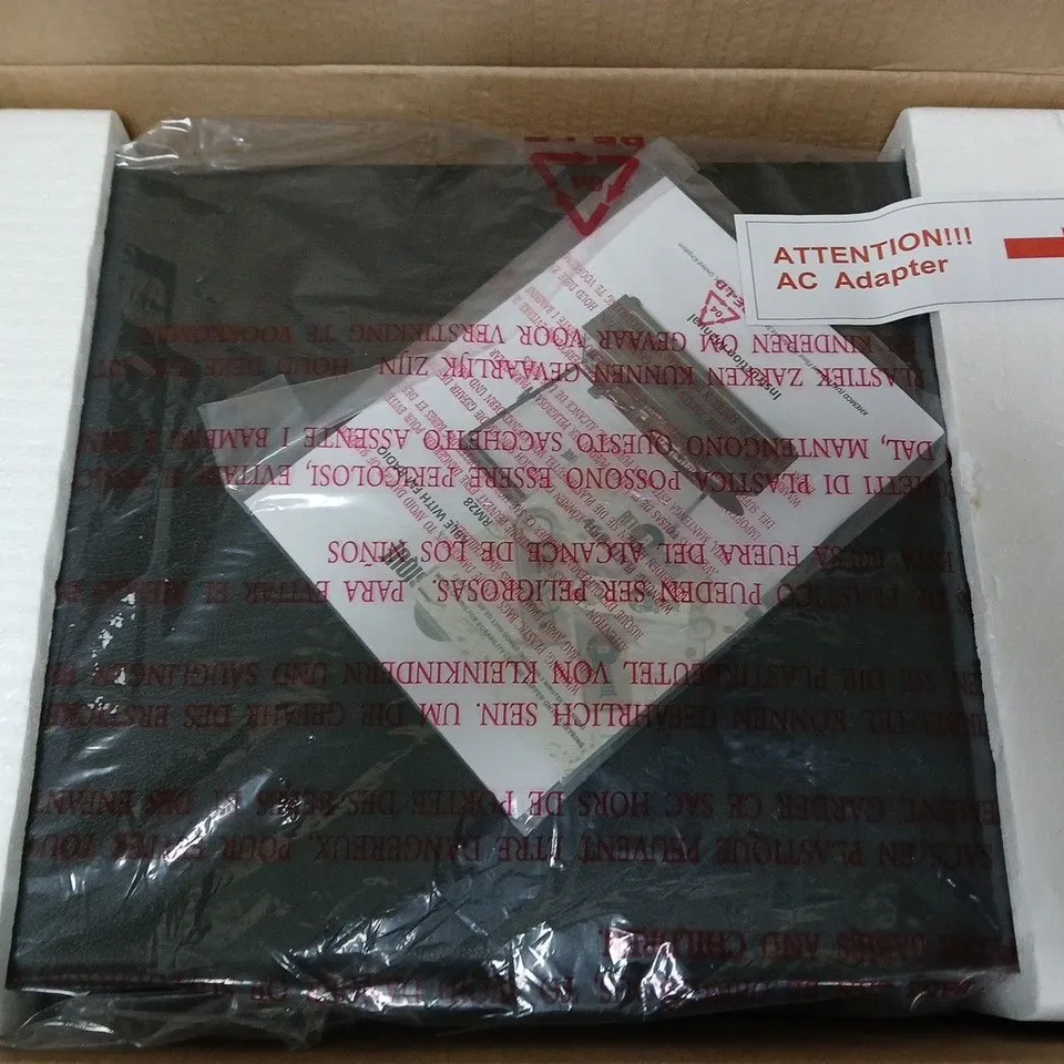 BOXED TABLE TOP TURNTABLE