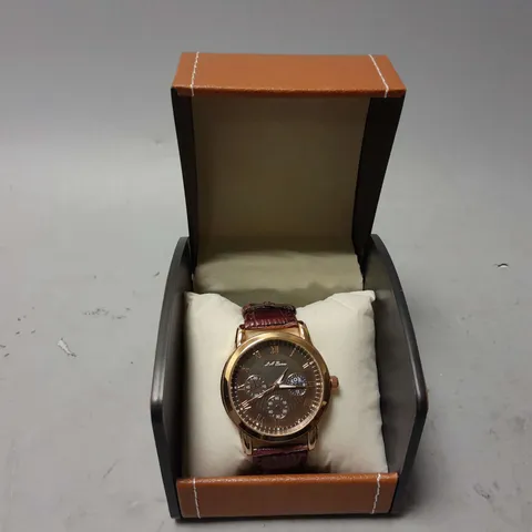 LA BANUS CHRONOGRAPH MOVEMENT LEATHER STRAP WRISTWATCH