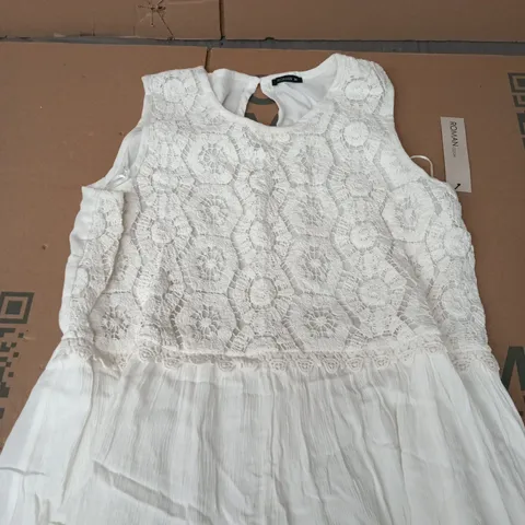 ROMAN WOMEN'S WHITE LACE BODICE DRESS WITH PLEATED SKIRT, UK 14