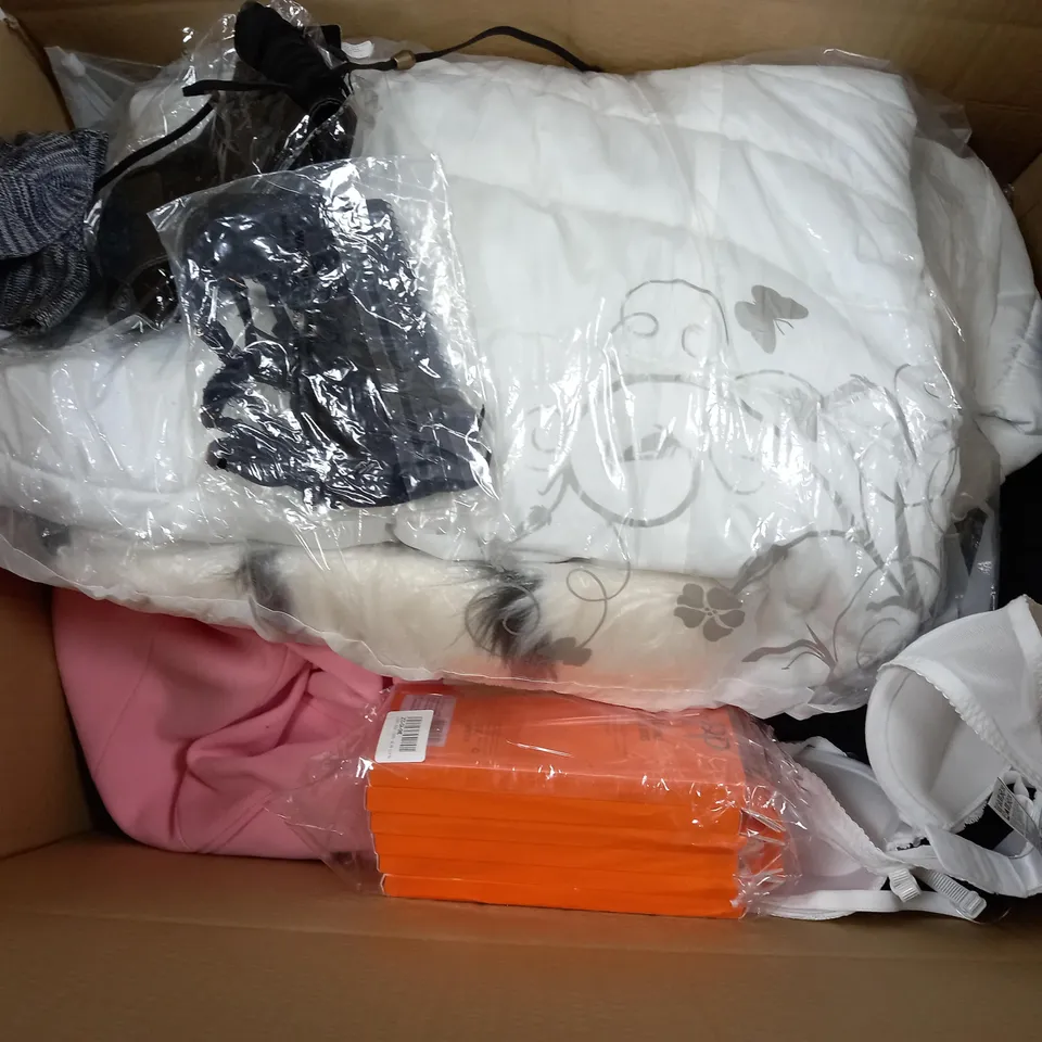 LARGE BOX OF ASSORTED CLOTHING ITEMS IN VARIOUS COLOURS AND SIZES INCLUDING TROUSERS , TOPS AND JUMPERS 
