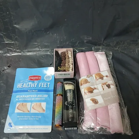 APPROXIMATEY 20 ASSORTED HEALTH AND BEAUTY PRODUCTS TO INCLUDE MASCARA, HEATLESS CURLS SET AND BPERFECT MAKE UP BRUSH