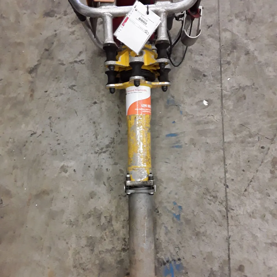 ROBEL 2 STROKE VERTICAL TAMPER