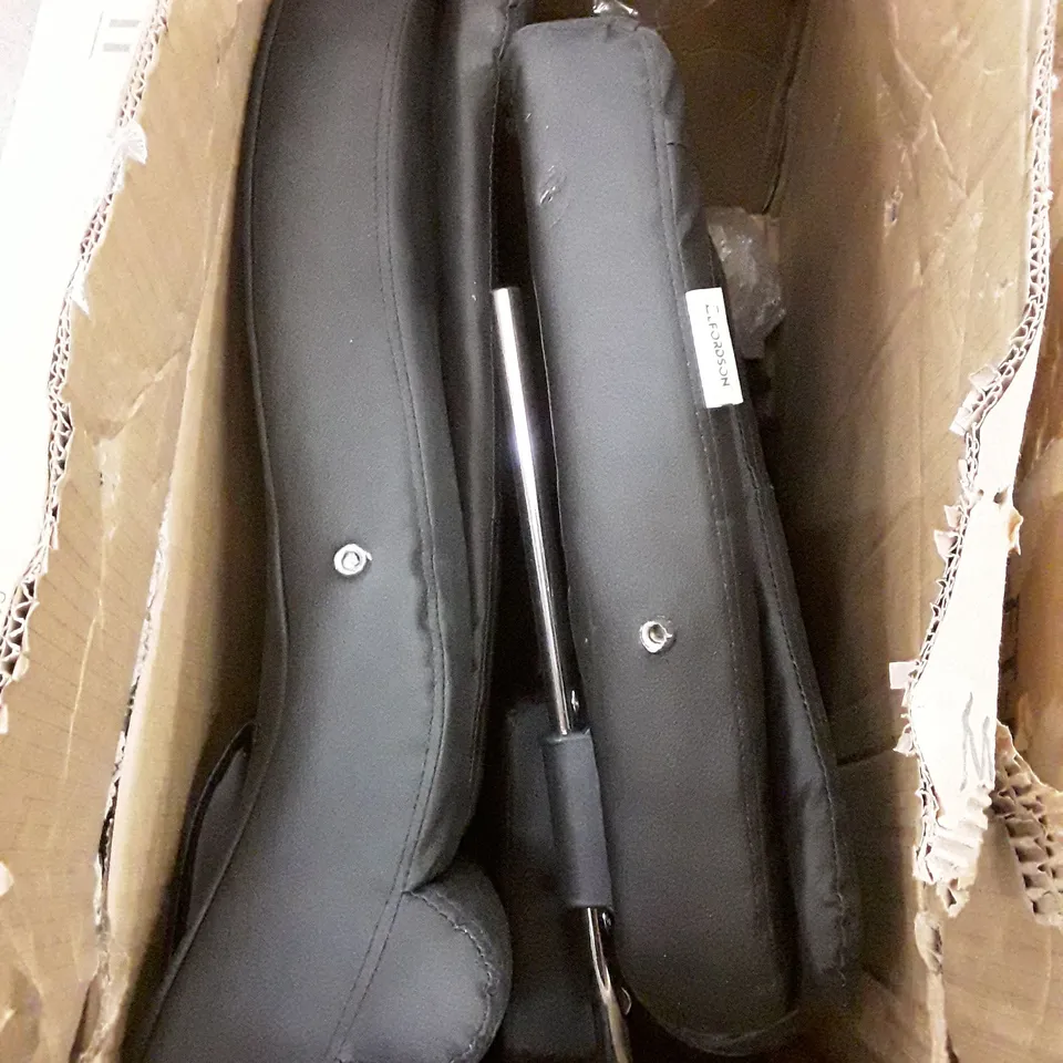 BOXED FAUX LEATHER ELFORDSON MASSAGE OFFICE CHAIR (1 BOX)