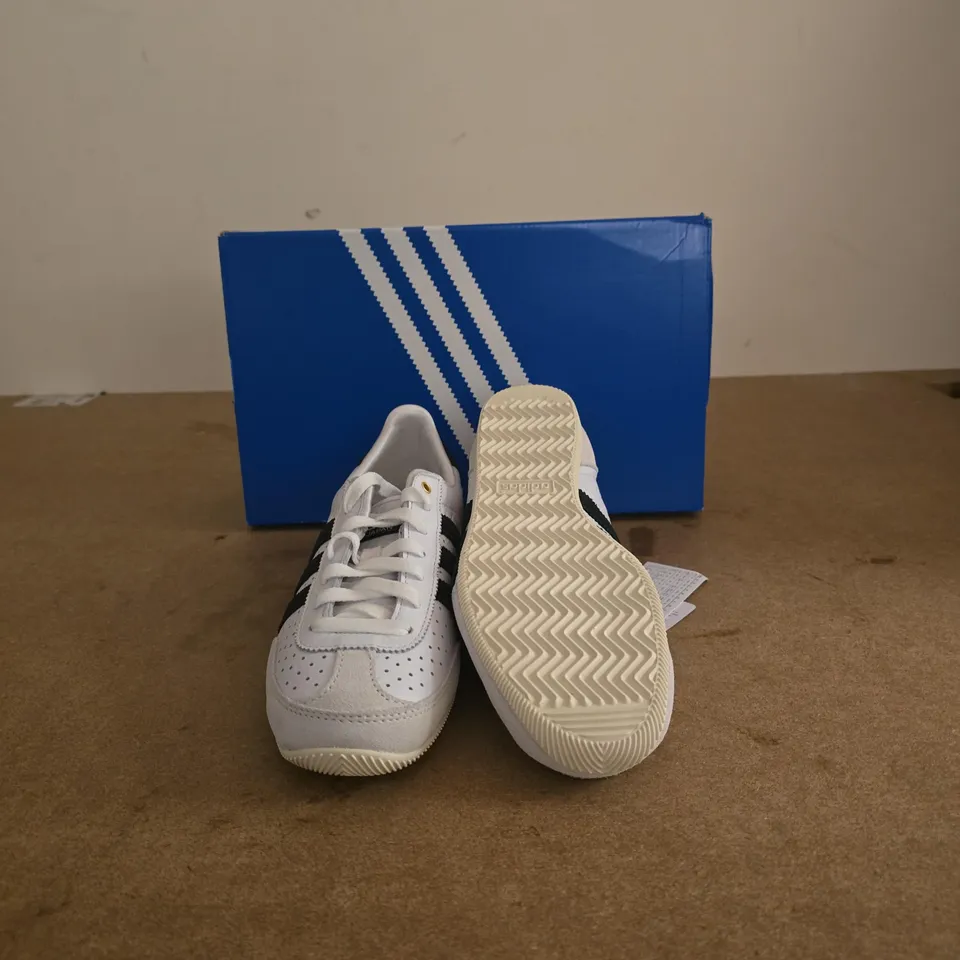 ADIDAS WHITE LEATHER SNEAKERS WITH BLACK STRIPES – JAPAN EDITION UK 6