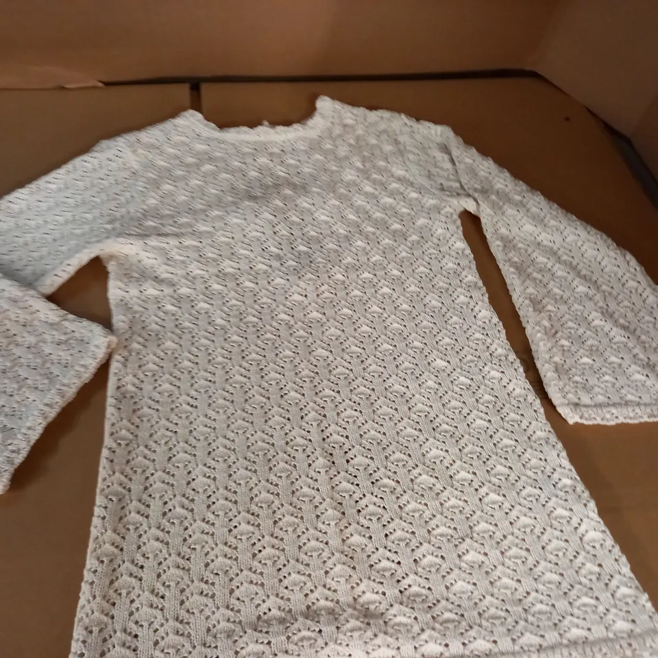H&M CREAM KNITTED JUMPER - EUR S