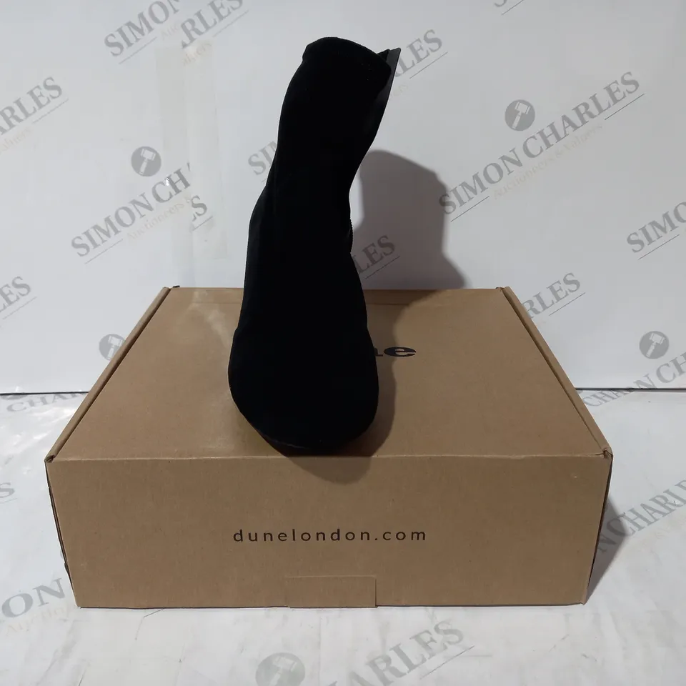 BOXED DUNE LONDON BLACK MICRO FIBRE JEWEL HEEL SHOES - SIZE 6