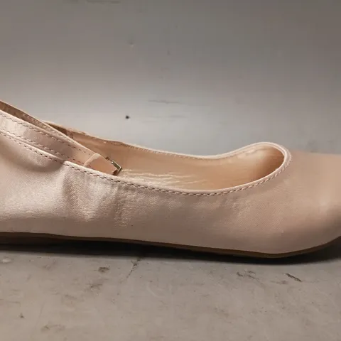 BOXED PAIR OF MONSOON CHILDREN PUMPS IN BLUSH SIZE 13