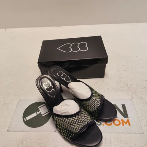WOMEN'S BLACK PU MESH SANDALS WITH HEART LOGO – UK 6 (US 8 / EU 41) STYLE DV5