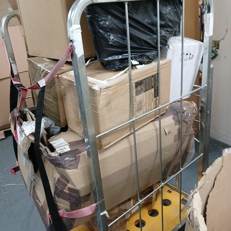 CAGE OF APPROXIMATELY 6 ASSORTED BROKEN ITEMS TO INCLUDE - MIRROR, ELECTRIC STOVE, AND HIGHLAND ORB ETC. - COLLECTION ONLY 