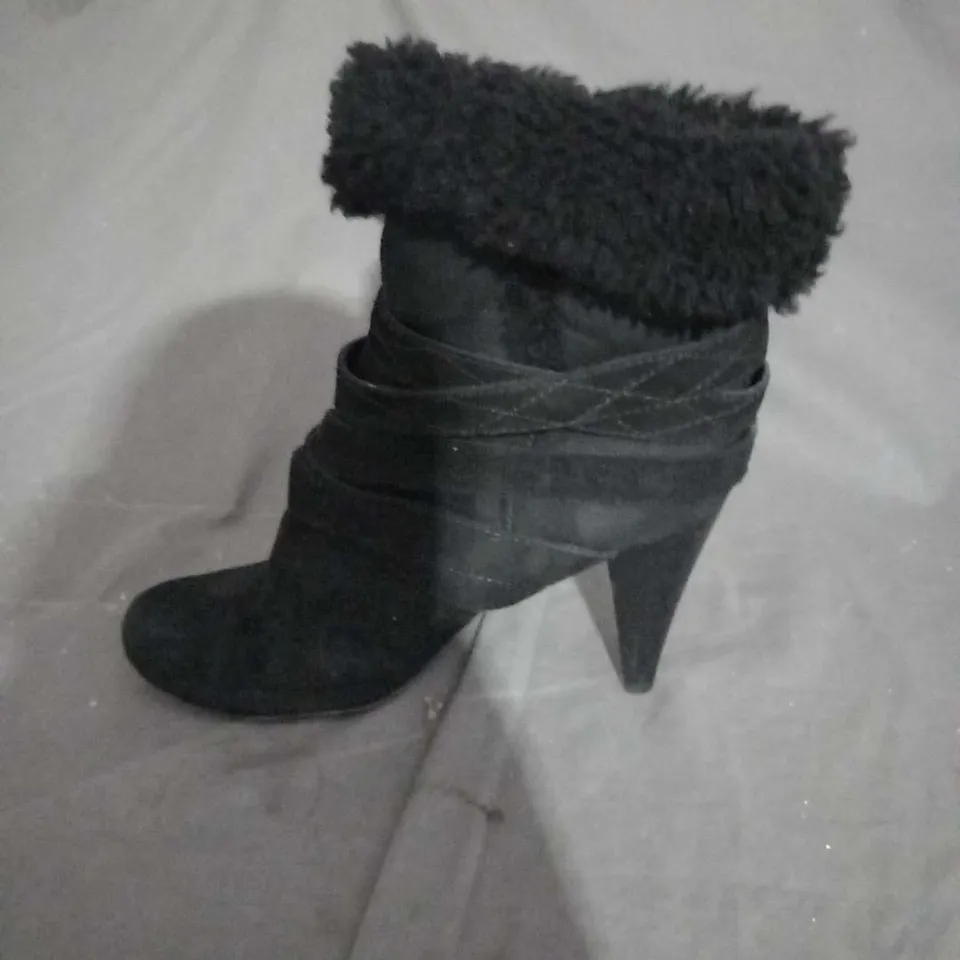 DESIGNER MULBERRY LADIES BOOTS SIZE 6/7 RRP £440