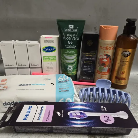 APPROX 12 ASSORTED BEAUTY PRODUCTS TO INCLUDE THE ORDINARY SALICYLIC ACID, CETAPHIL DAILY DEFENSE, NALA'S KIDS 2IN1, ETC