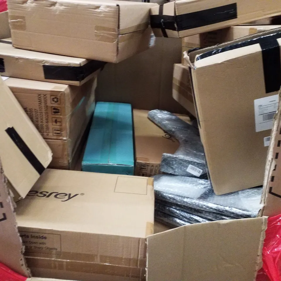 PALLET CONTAINING ASSORTED PRODUCTS INCLUDING BERSEY KIDS SCOOTER, OUTSIDE STEP RAIL, INSULATION SHEET & ROLLATOR 