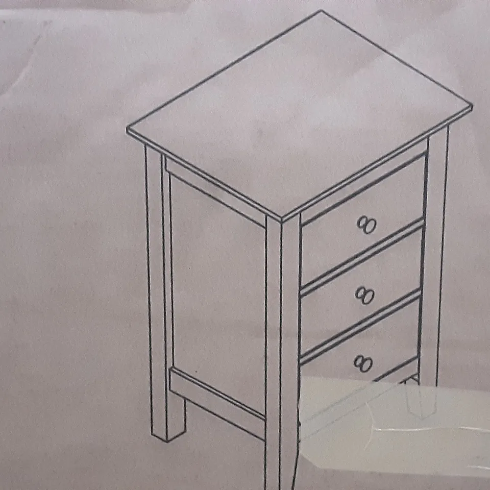 BOXED LYNTON 3 DRAWER BEDSIDE IN GREY - H71 X W49 X D40 CM 