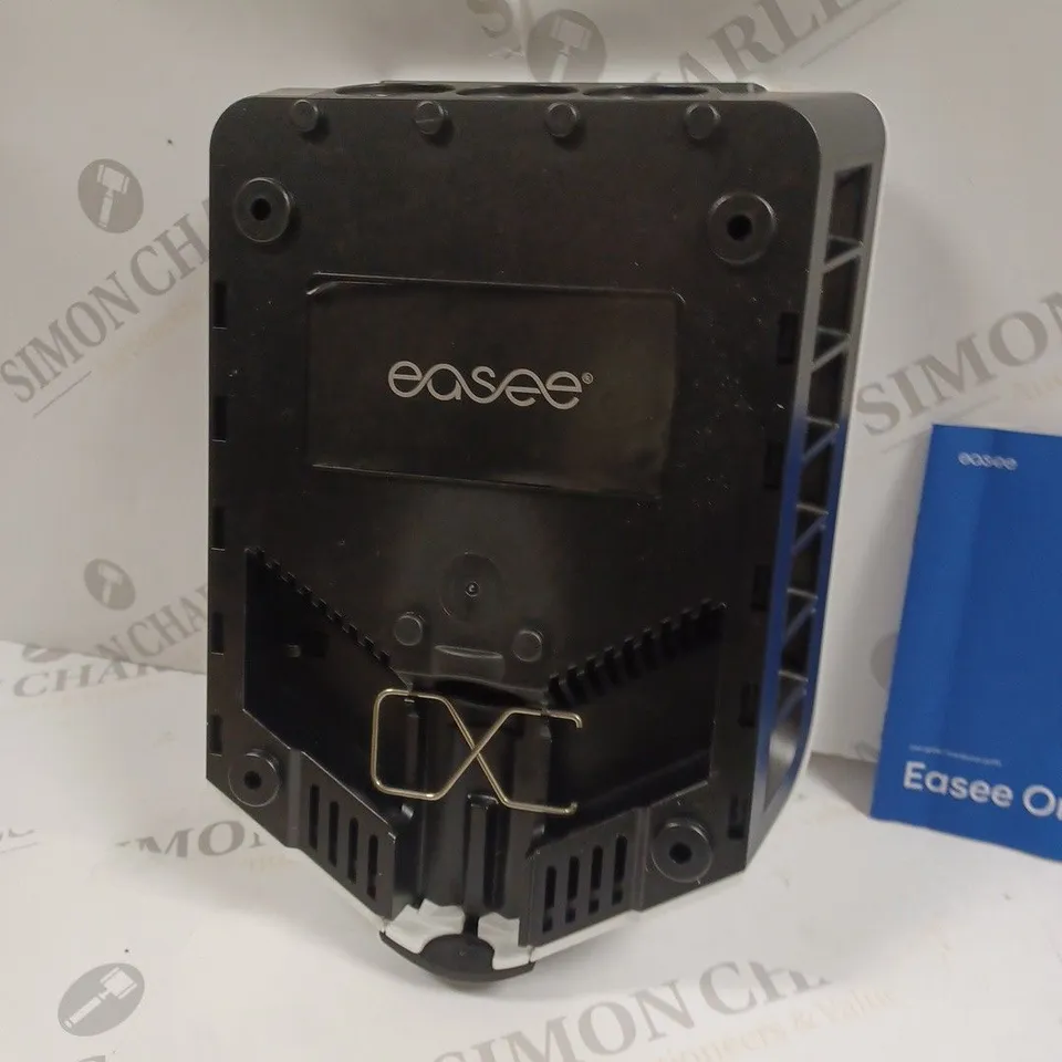 EASEE ONE 7.4KW VEHICLE CHARGER - WHITE