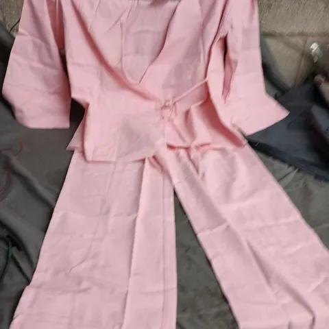 PINK LIGHTWIGHT LOUNGE PANTS AND TOP SET SIZE S
