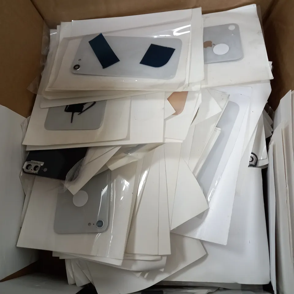 BOX OF APPROXIMATELY 15 ITEMS TO INCLUDE NIKE TOP, PHONE BACKS, LED STRIP ETC
