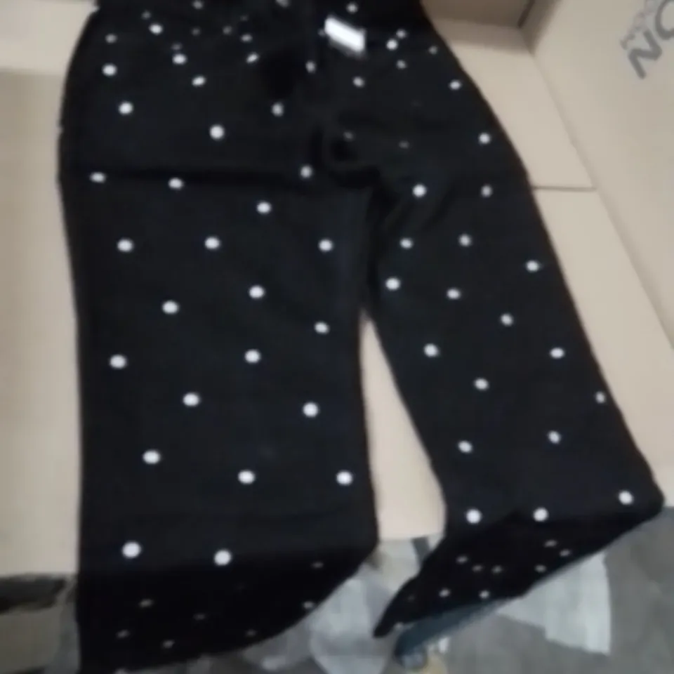 BOXED BRAND NEW APPROXIMATELY 8 SIMPLY BE SPOT STRAIGHT BLACK JEANS SIZE 16R