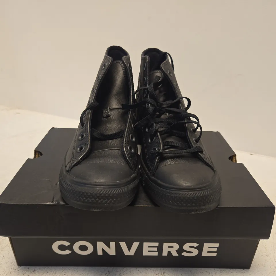 BOXED PAIR OF CONVERSE BLACK HIGH-TOP BOOTS – UK SIZE 9