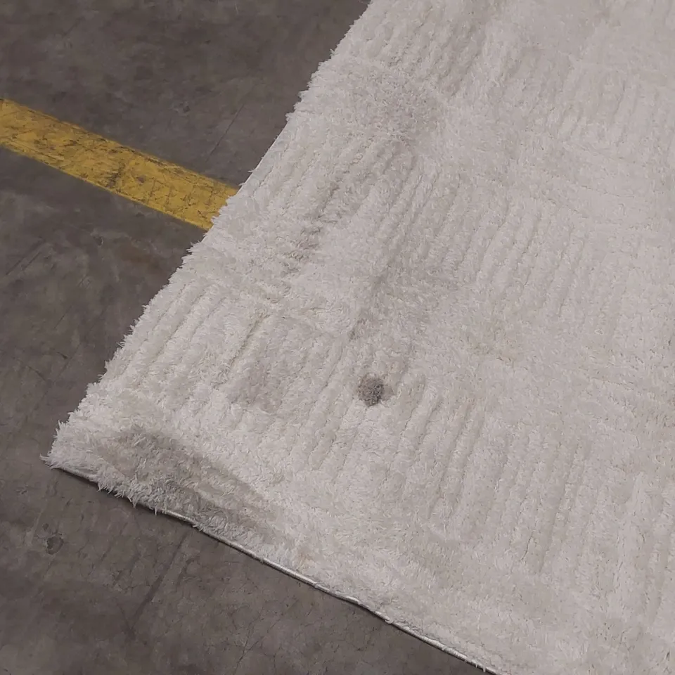 QUALITY DESIGNER AREA RUG - APPROXIMATELY 277 x 197cm