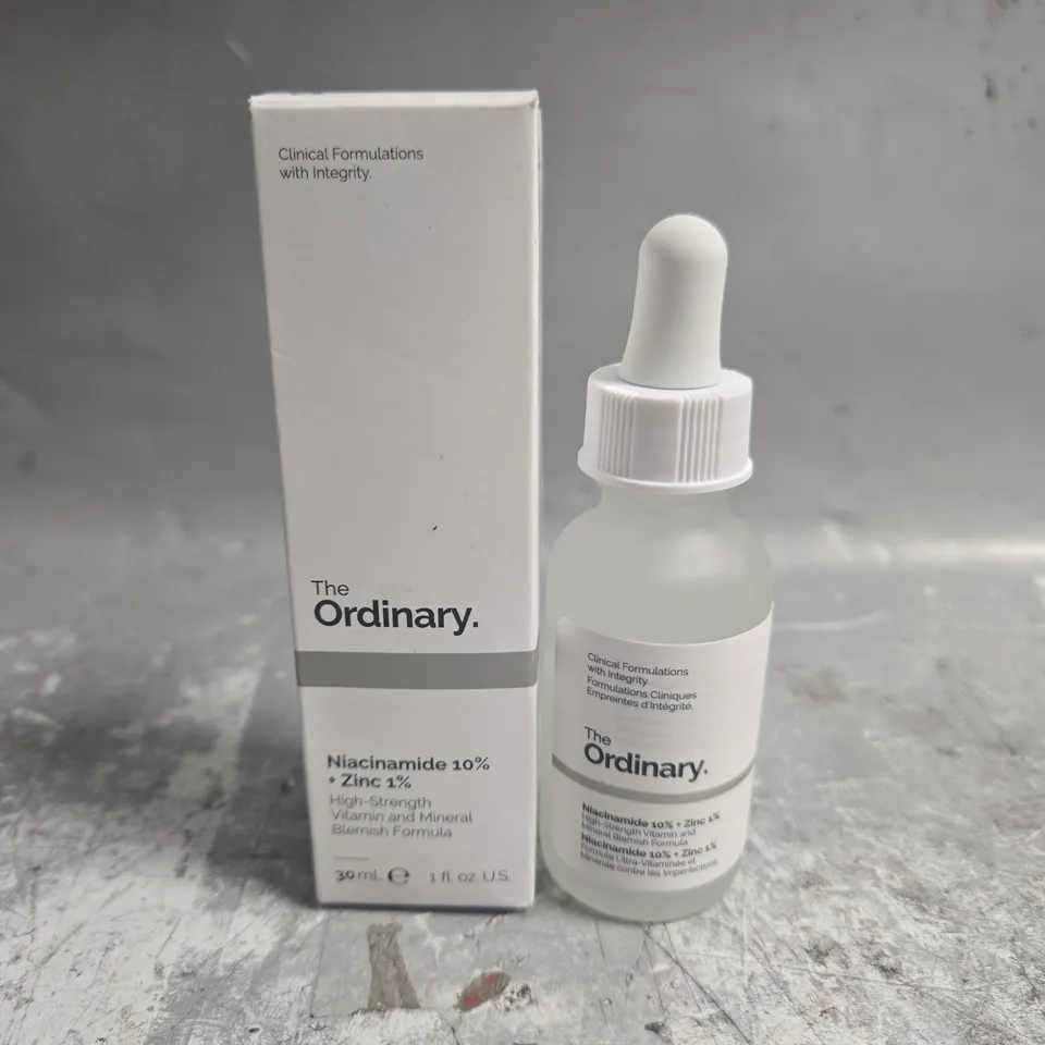 THE ORDINARY NIACINAMIDE 10% + ZINC 1%, SMOOTHING SERUM FOR BLEMISH-PRONE SKIN
