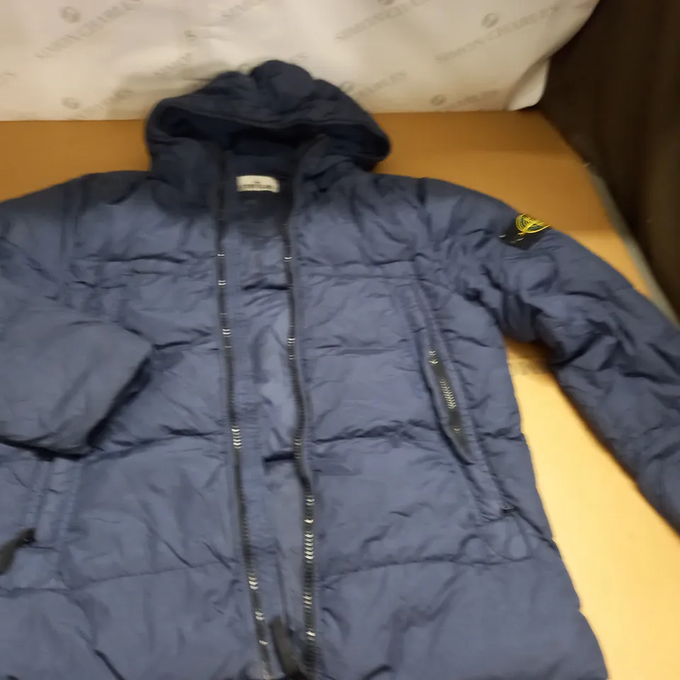 STONE ISLAND BLUE PADDED COAT - L