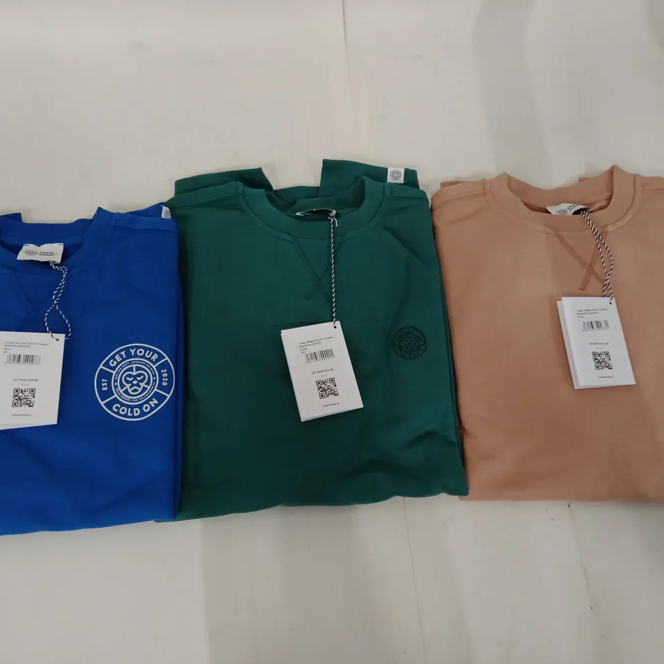 BOX OF MIXED ASSORTMENT OF BRAND NEW BRASS MONKEY CLOTHING ITEMS INCLUDING - HOODIES, SWEATERS - MIXED SIZES - APPROXIMATELY 19 ITEMS