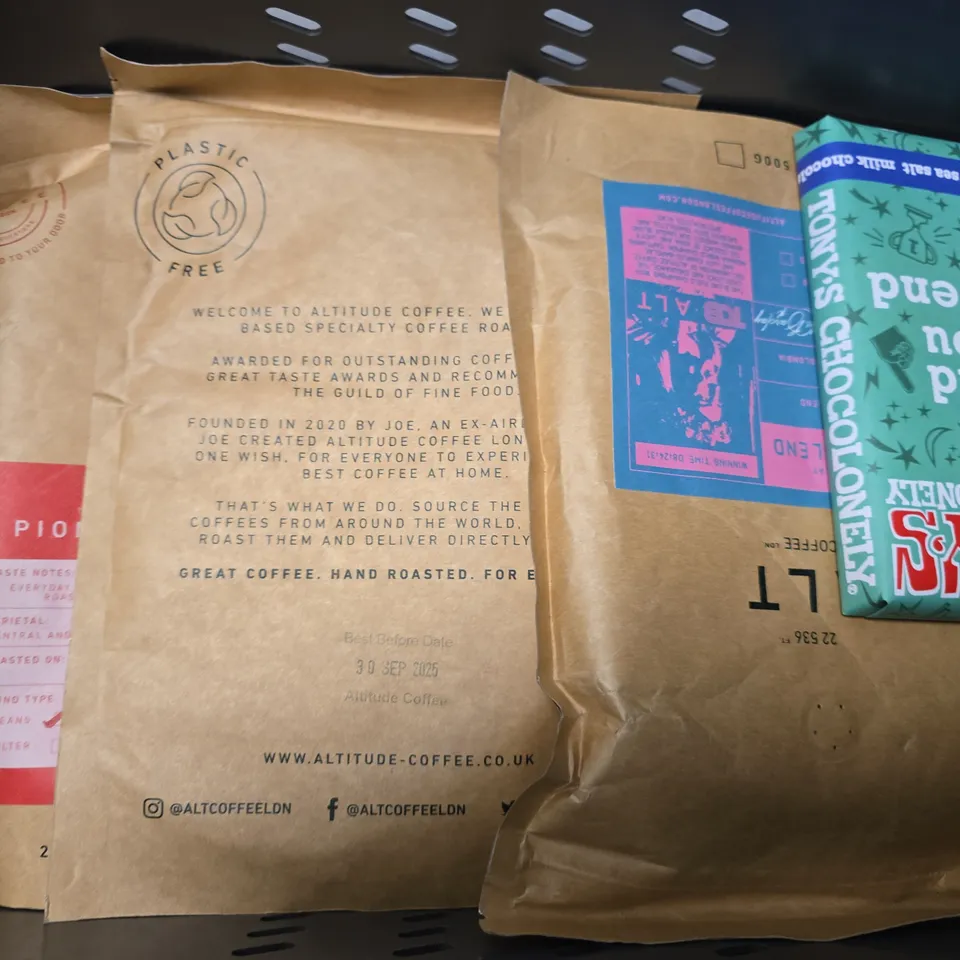 APPROXIMATELY 6 ASSORTED FOOD ITEMS TO INCLUDE - GRIND HOUSE DECAF , NEJA FADIL ETHIPIA ETC