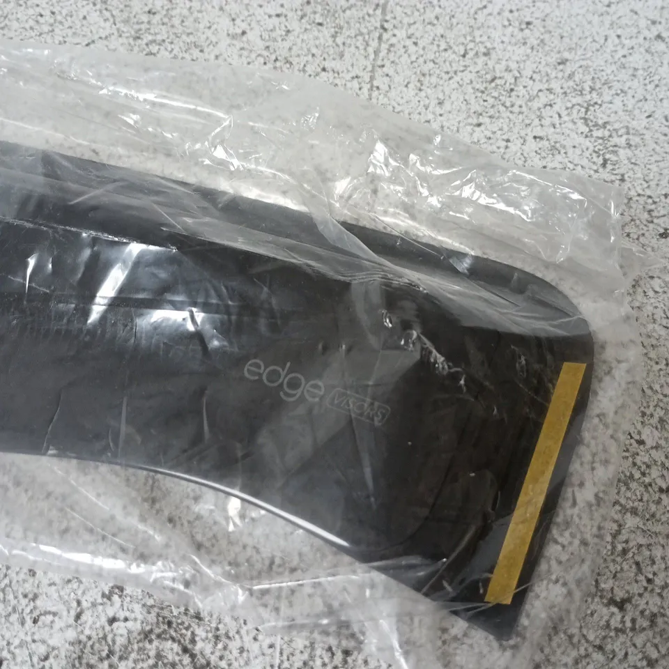 EDGE VISORS CAR DEFLECTOR