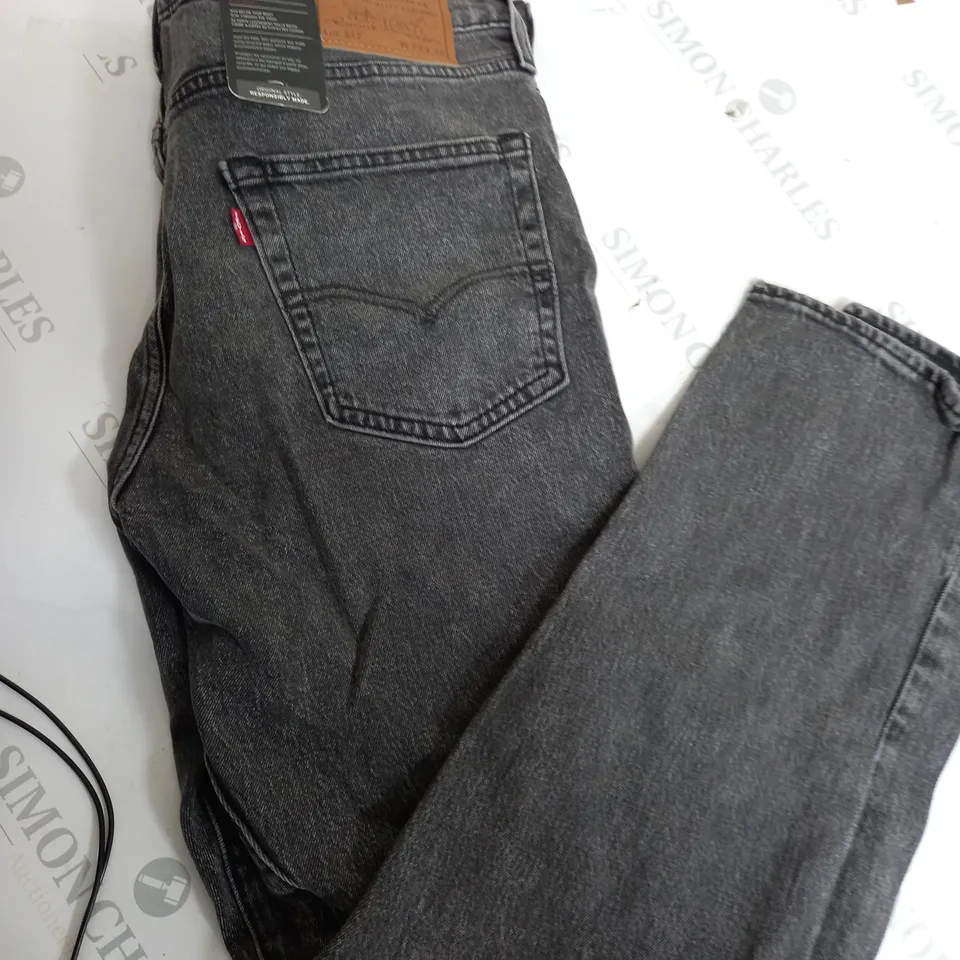 LEVIS GREY SLIM TAPER JEANS 33 X 30 