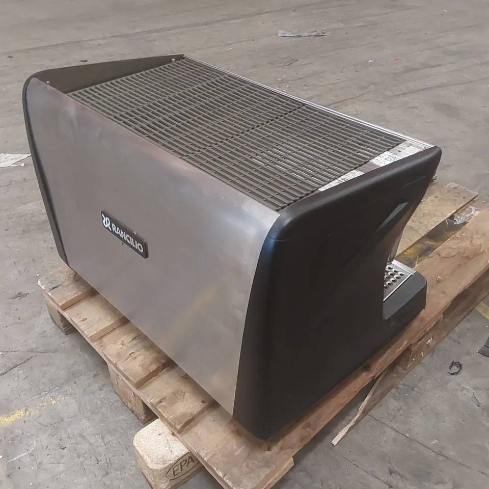 RANCILIO CLASSE 7 COMMERCIAL 2 GROUP COFFEE MACHINE