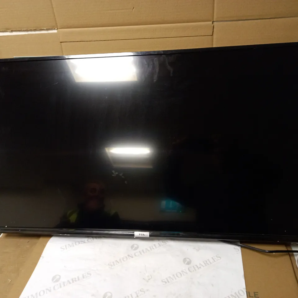 TCL 43" 4K HDR SMART HDR TV 