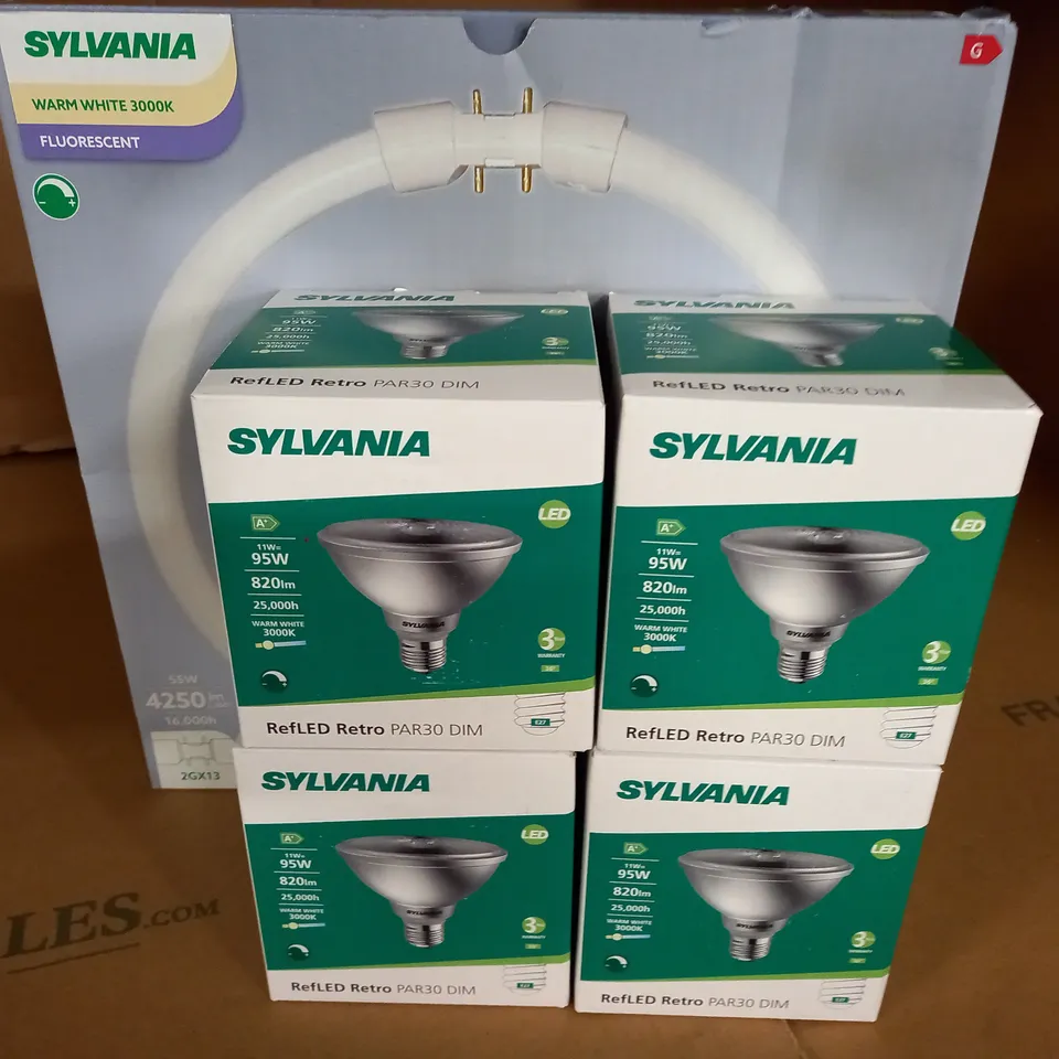 LOT OF 5 SYLVANIA LIGHTBULBS 
