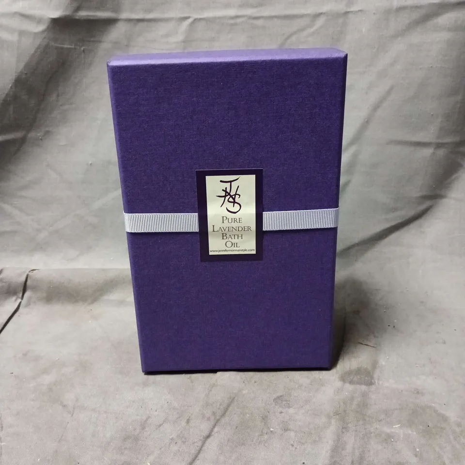 JNS PURE LAVENDAR BATH OIL IN BOX, JENNIFER NORMAN STYLE